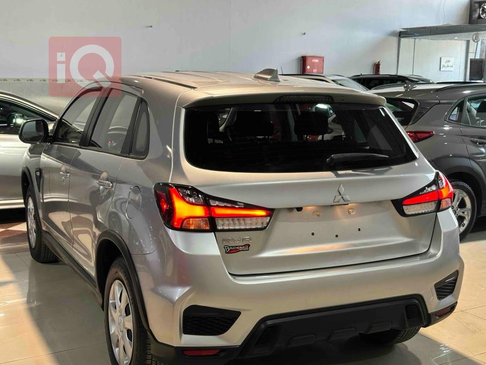 میتسوبیشی RVR